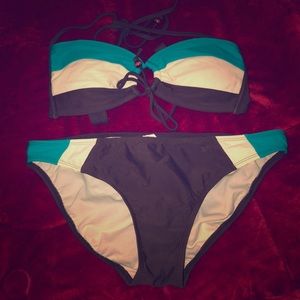 Xhilaration 2 piece bathing suit